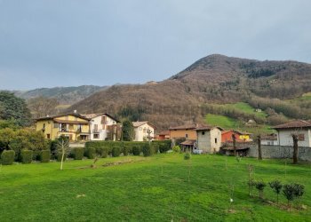 WhatsApp Image 2025-03-29 at 08.50.57 (2).jpeg - Porzione di casa Via Marco Ghirardelli, Gandino - foto 23