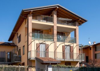 A_000_30_46.jpg - Trilocale Via XXV Aprile 1945 43, Brembate di Sopra - foto 9