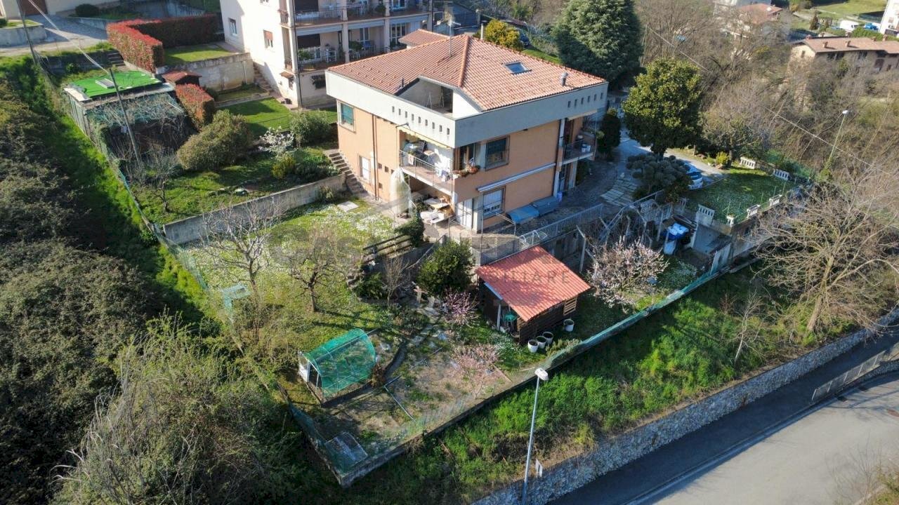 WhatsApp Image 2025-03-23 at 22.06.54.jpeg - Villa Via Bettoni 24, Almenno San Bartolomeo - foto 2