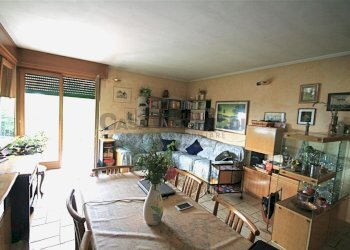 SOGGIORNO.jpeg - Villa Via Bettoni 24, Almenno San Bartolomeo - foto 3