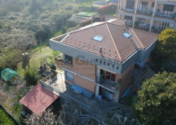 WhatsApp Image 2025-03-23 at 22.06.54 (2).jpeg - Villa Via Bettoni 24, Almenno San Bartolomeo - foto 4