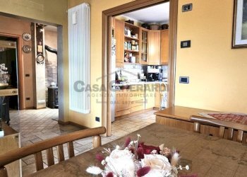 soggiorno 1.jpeg - Villa Via Bettoni 24, Almenno San Bartolomeo - foto 13