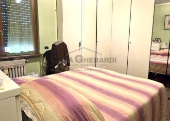 camera matrimoniale.jpeg - Villa Via Bettoni 24, Almenno San Bartolomeo - foto 16