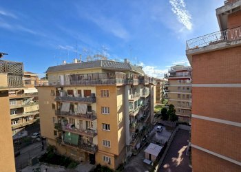 21.jpg - Quadrilocale Via Adolfo Albertazzi 92, Roma - foto 22