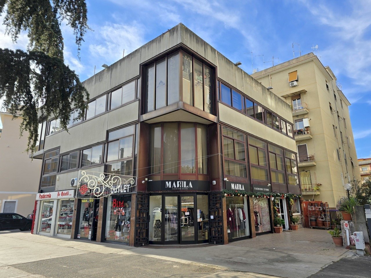 1000199992.jpg - Ufficio Via degli Abeti 29, Roma - foto 1