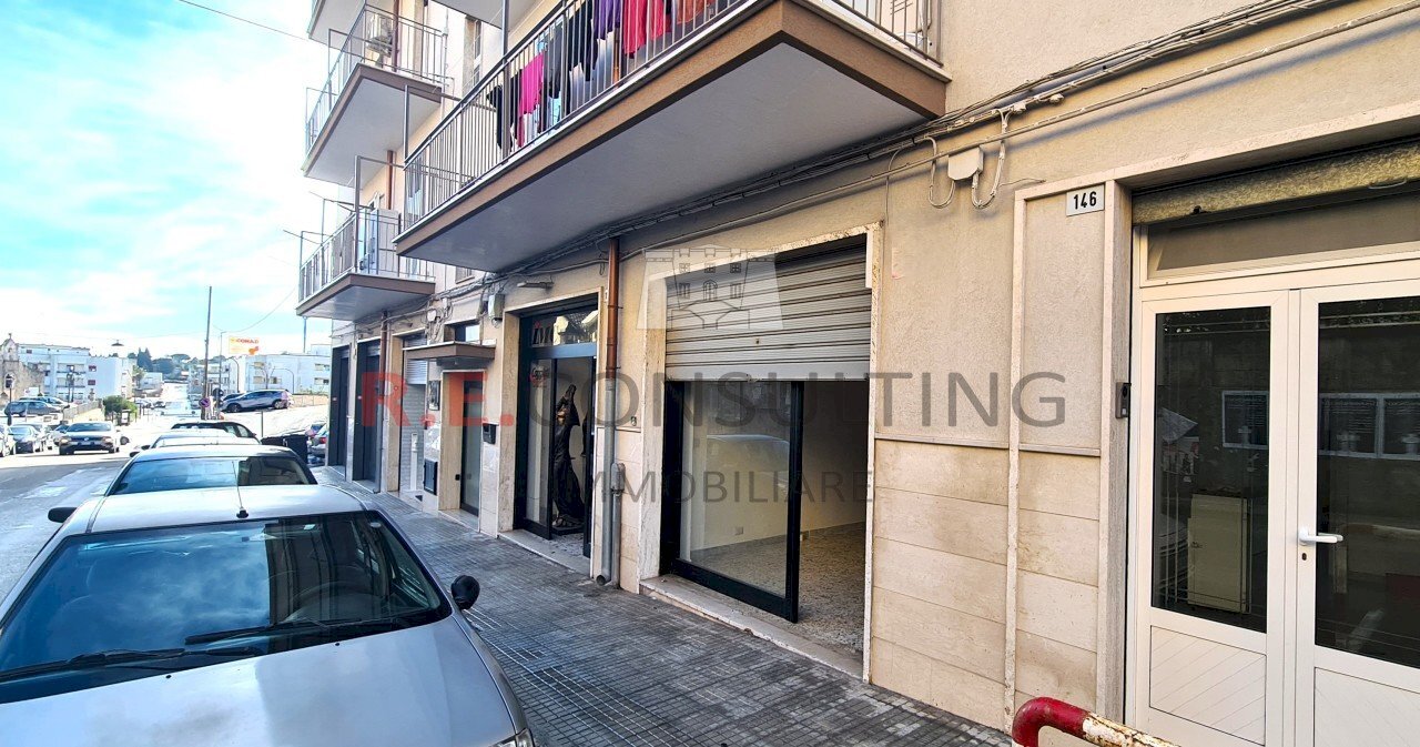 20250121_103741.jpg - Box Martina Franca - foto 2