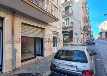 20250121_103802.jpg - Box Martina Franca - foto 1