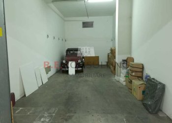 Foto box 2.jpeg - Box Viale della Stazione 10, Martina Franca - foto 2