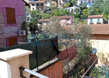 bcf19505-5dfa-427c-8263-4981d2e40972.JPG - Quadrilocale Via dei Buggi 51, La Spezia - foto 9