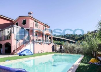 b.jpeg - Villa Raspolini, La Spezia - photo 17