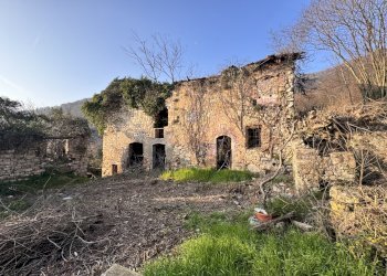 01_rudere_in_vendita_via_santelle_brescia.jpg - Rustico Brescia - foto 2