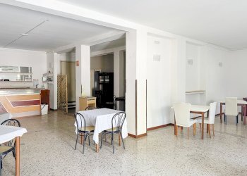 003_Negozio_vendita_ospedale_civile_brescia_intern - Locale Commerciale Via A. Tosoni 55, Brescia - foto 5