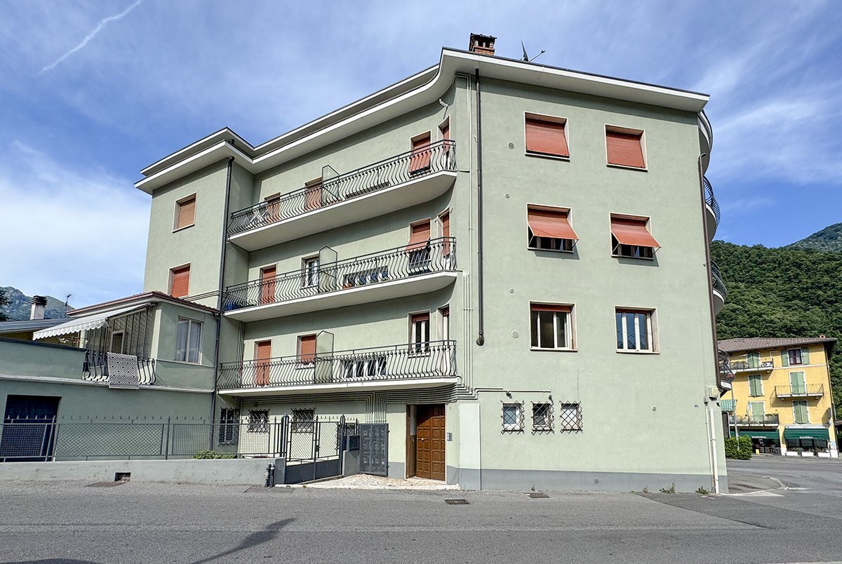 017_Vendita_Brescia_Gardone_VT_Facciata.jpg - Trilocale Via XX Settembre 41, Gardone Val Trompia - foto 1