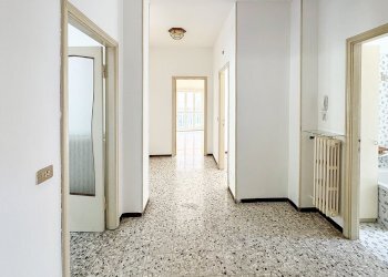 003_Vendita_Brescia_Gardone_VT_Ingresso.jpg - Trilocale Via XX Settembre 41, Gardone Val Trompia - foto 2