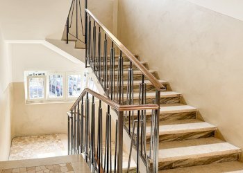 001_Vendita_Brescia_Gardone_VT_Scale.jpg - Trilocale Via XX Settembre 41, Gardone Val Trompia - foto 20