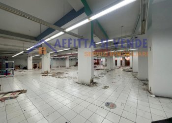 INTERNO - Locale Commerciale Via Tevere 72, Siracusa - foto 5