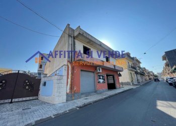 ESTERNO - Appartamento Via Piave 6, Solarino - foto 3