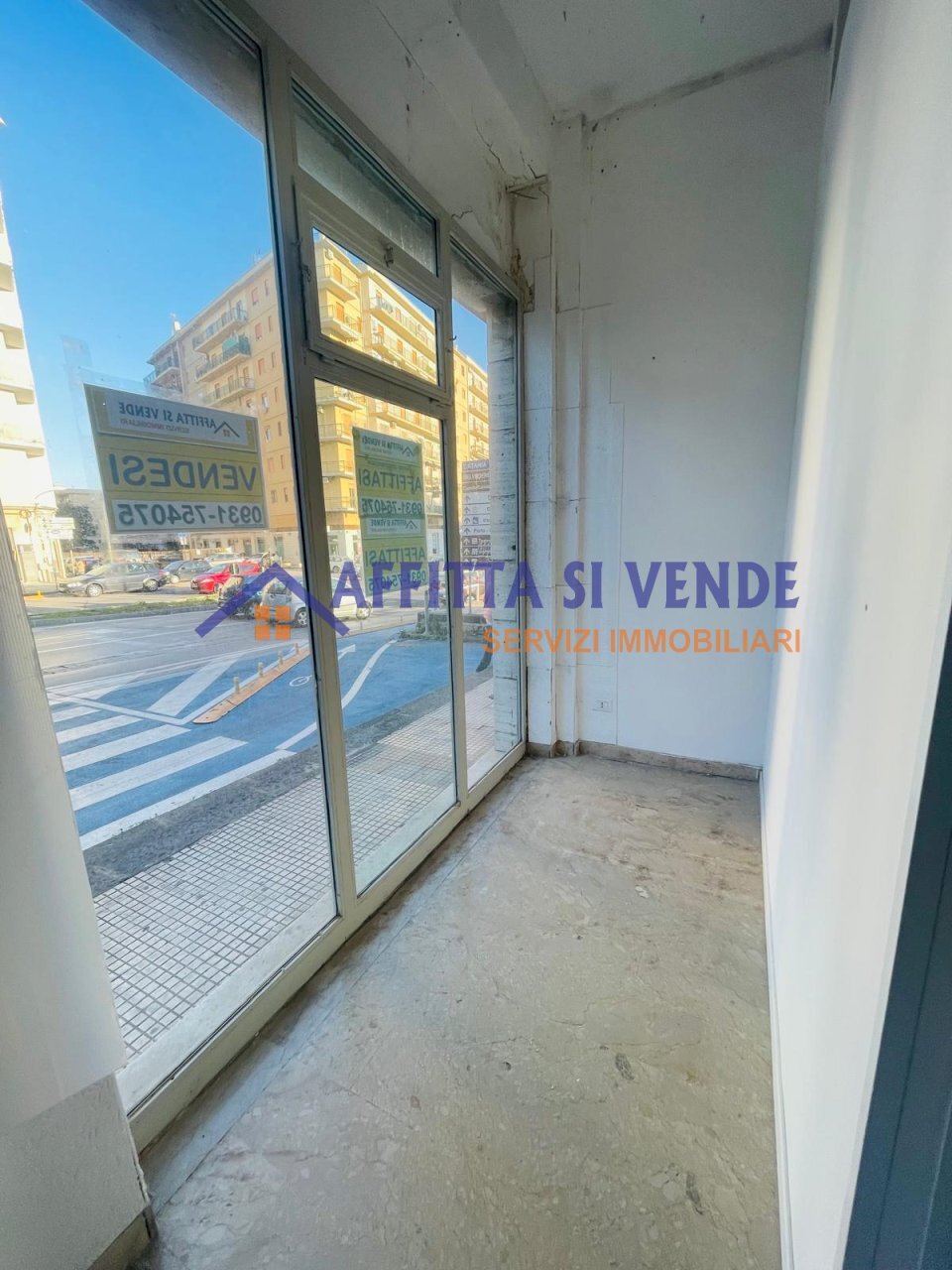 interno - Commercial Premises Viale Santa Panagia 5, Siracusa - photo 2