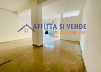 interno - Commercial Premises Viale Santa Panagia 5, Siracusa - photo 10