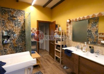 P1090282.JPG - Casa indipendente Scarperia e San Piero - foto 9