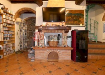 P1080966.JPG - Casa indipendente Scarperia e San Piero - foto 17