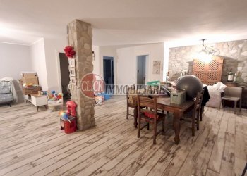 20250429_103238.jpg - Three-family Villa Borgo San Lorenzo - photo 2