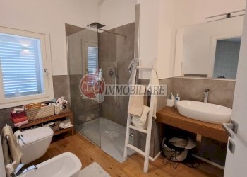 20250429_103032.jpg - Three-family Villa Borgo San Lorenzo - photo 6