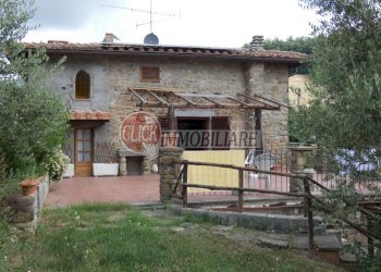 P1060756.jpg - Casale Scarperia e San Piero - foto 1