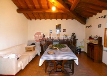 P1090105.JPG - Casa indipendente Borgo San Lorenzo - foto 13