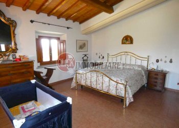 P1090116.JPG - Casa indipendente Borgo San Lorenzo - foto 18