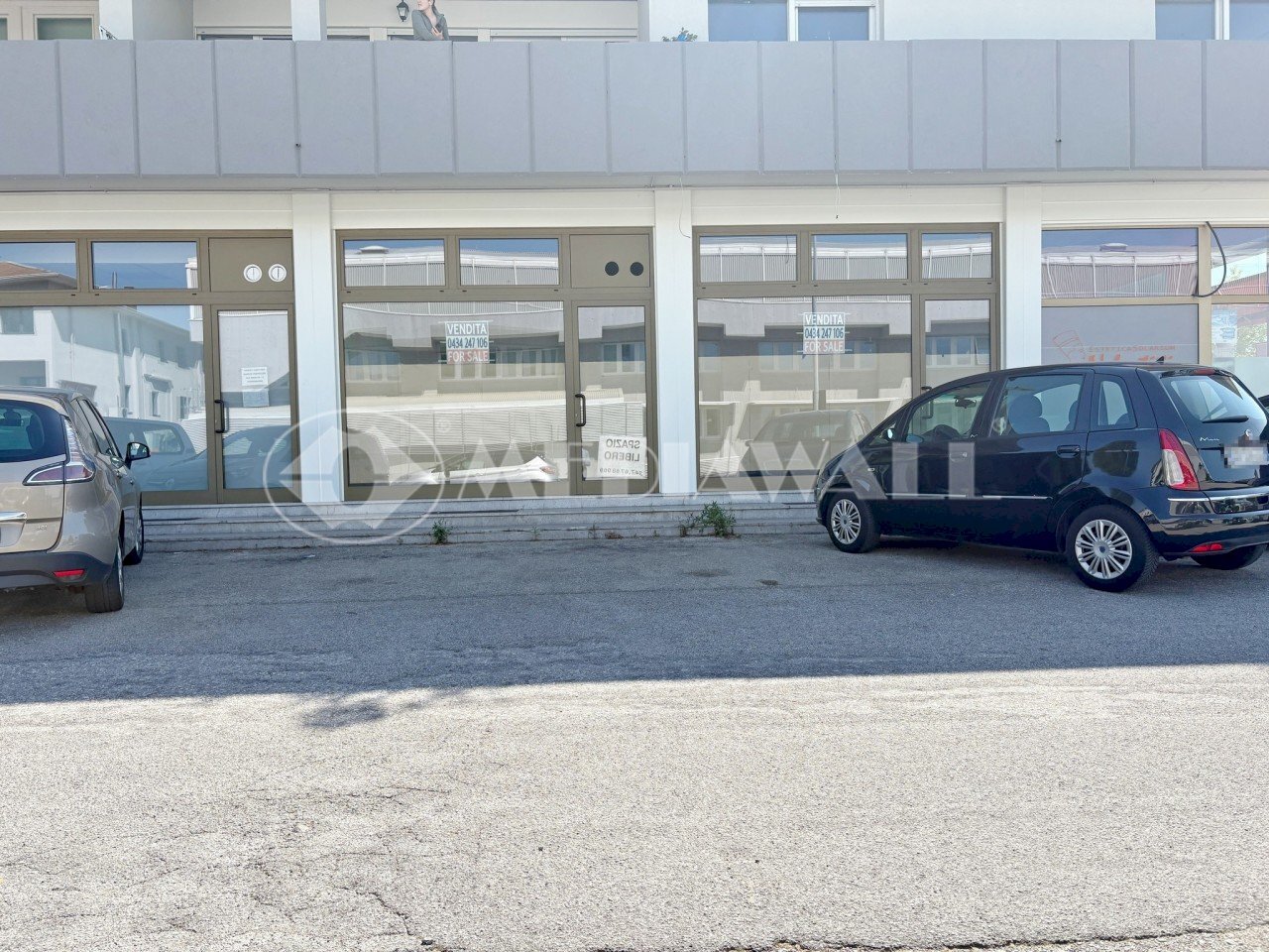 BR-150-RV05.jpg - Locale Commerciale Porcia - foto 3