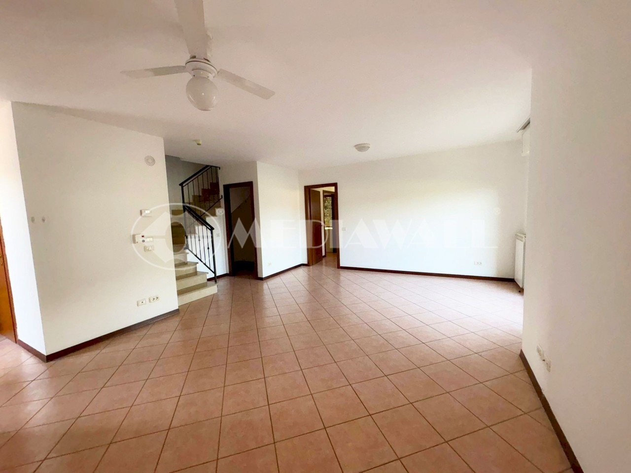 B0-096-RV_24.jpg - Villa a Schiera Maniago - foto 1