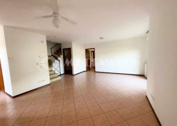 B0-096-RV_24.jpg - Villa a Schiera Maniago - foto 1