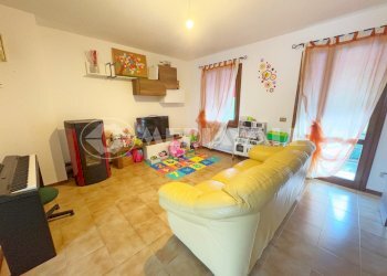 3BR-242-RV_3.jpg - Villa a Schiera Caneva - foto 5