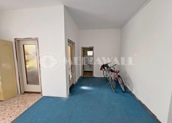 BR-213-RV01.jpg - Locale Commerciale Brugnera - foto 1