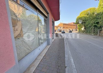 BR-213-RV07.jpg - Locale Commerciale Brugnera - foto 16