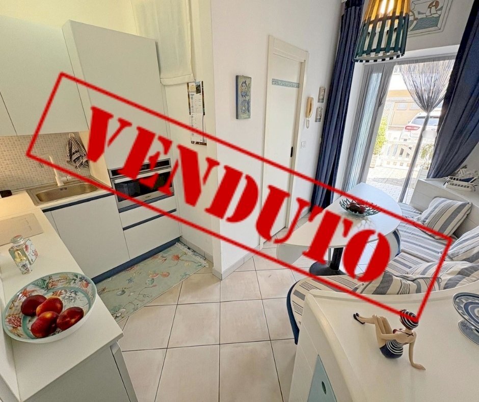 VENDUTO.jpg - Trilocale Viale Italia 32, Lignano Sabbiadoro - foto 1