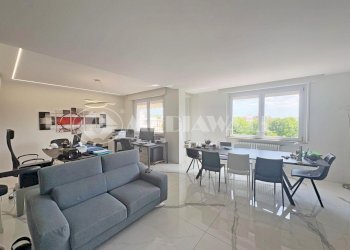 BR-191-RV25.jpg - Attic Pordenone - photo 7