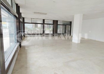 BR-109-NV 08 (14).jpg - Commercial Premises Via Dante Alighieri 20, Maniago - photo 9