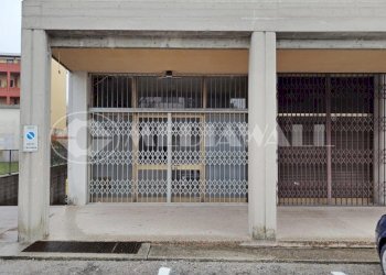 BR-107-NV 02.jpg - Commercial Premises Via Carlo Mazzoli Taic 6, Maniago - photo 4