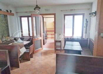 BR-090-RV 01.jpg - Commercial Premises Barcis - photo 1