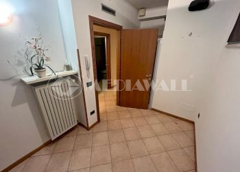 17BP-060-NV- 12.jpg - Commercial Premises Aviano - photo 17