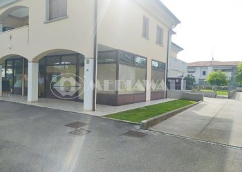 BQ-150-RV_24.JPG - Commercial Premises Via Piave 9, Azzano Decimo - photo 1