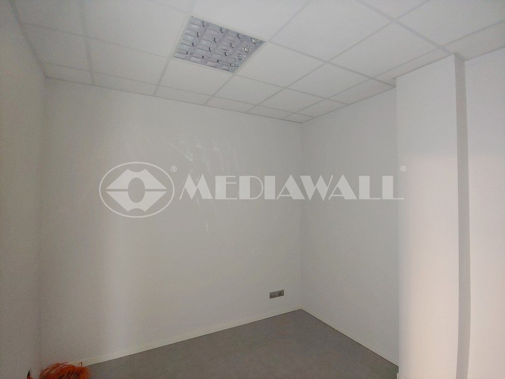 BP-037-RV- 01.jpg - Office Aviano - photo 2