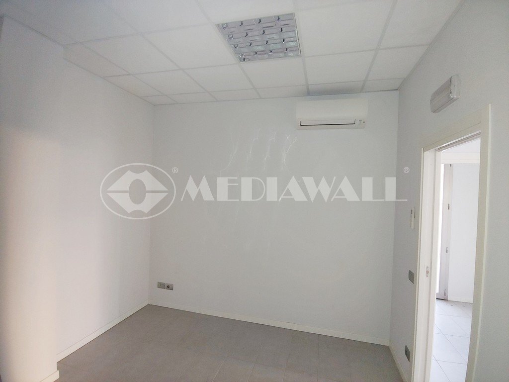 BP-037-RV- 02.jpg - Office Aviano - photo 3