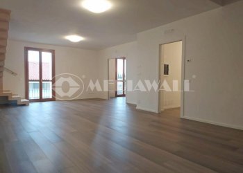 BG-070-RV- 19.jpg - Attico Maniago - foto 4