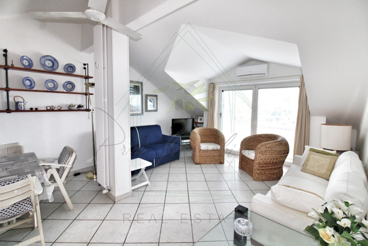 Soggiorno - Four-room apartment Via Privata Bozzo Costa 144, Rapallo - photo 1