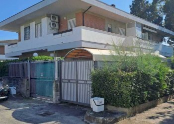 WhatsApp Image 2025-09-15 at 09.36.40.jpeg - Villa Via Figlie della Sapienza 15, Pescara - foto 1