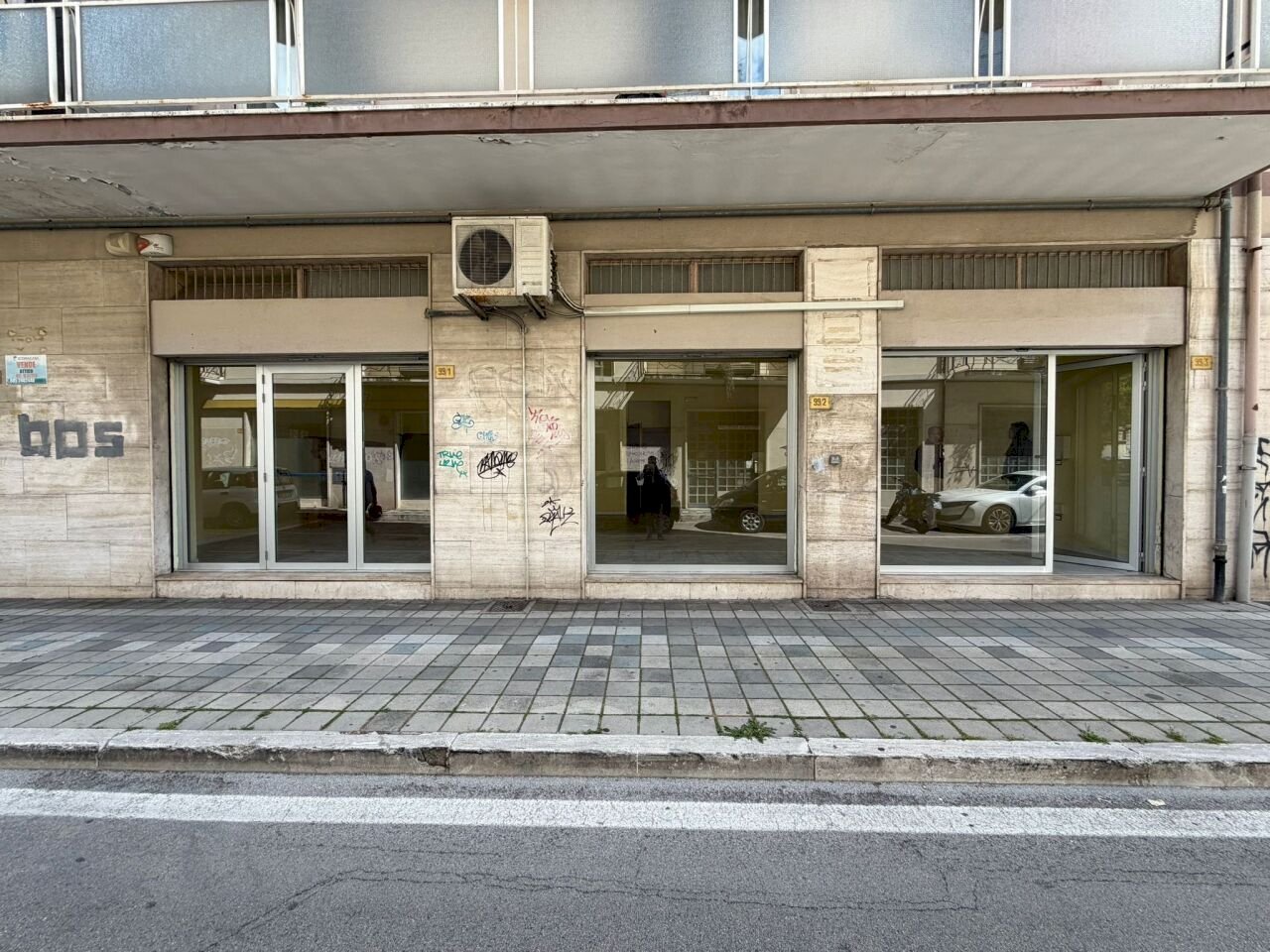 WhatsApp Image 2026-05-13 at 10.29.51.jpg - Locale Commerciale Pescara - foto 1
