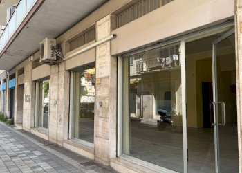 WhatsApp Image 2026-05-13 at 10.30.17.jpg - Locale Commerciale Pescara - foto 4